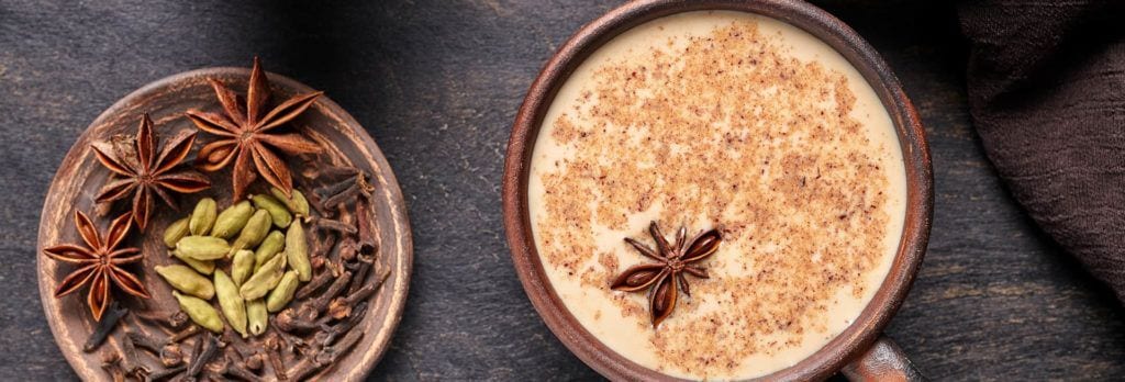 Chai latte con bebida de arroz con calcio bio