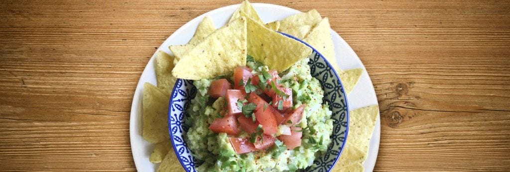 Nachos con guacamole