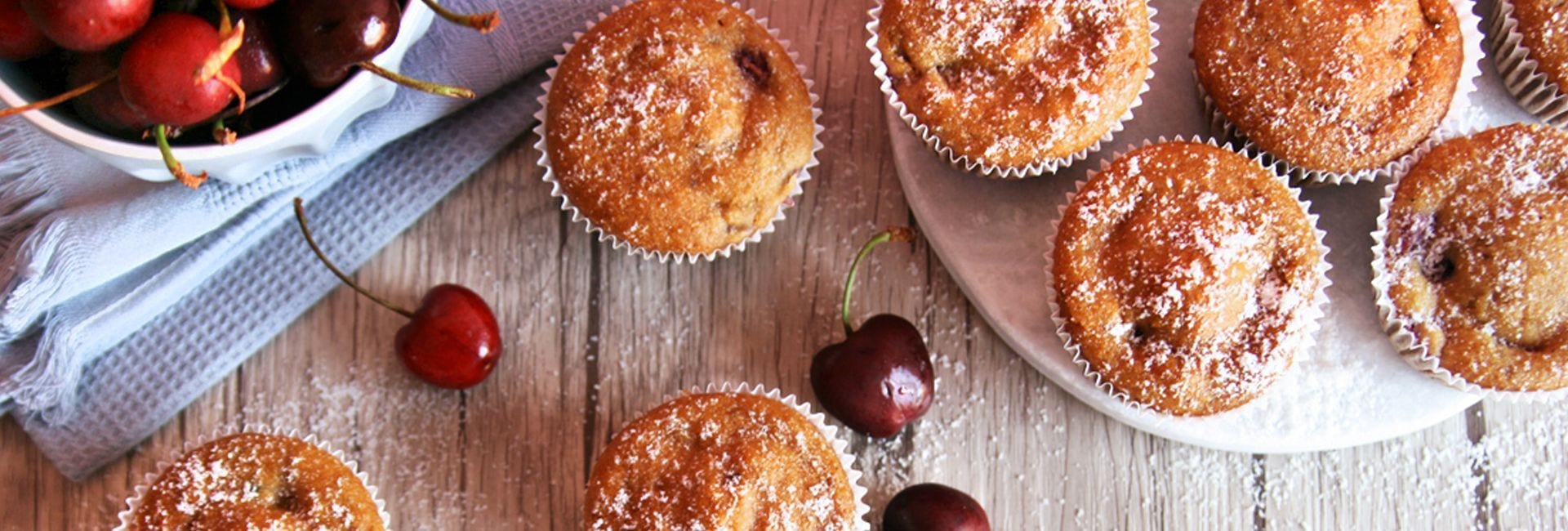 Muffins veganos de espelta y cerezas