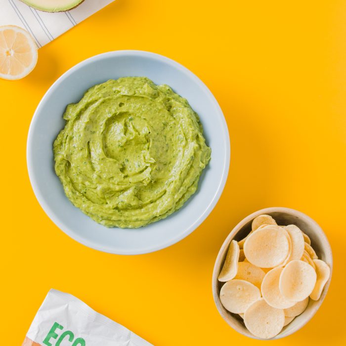 Dip de aguacate con hierbas aromáticas